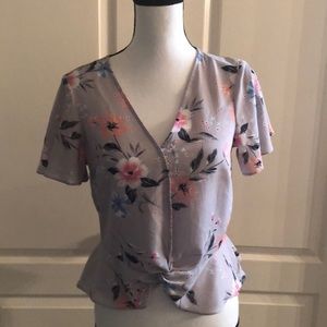 CANDIE’S Floral Blouse - Size Medium